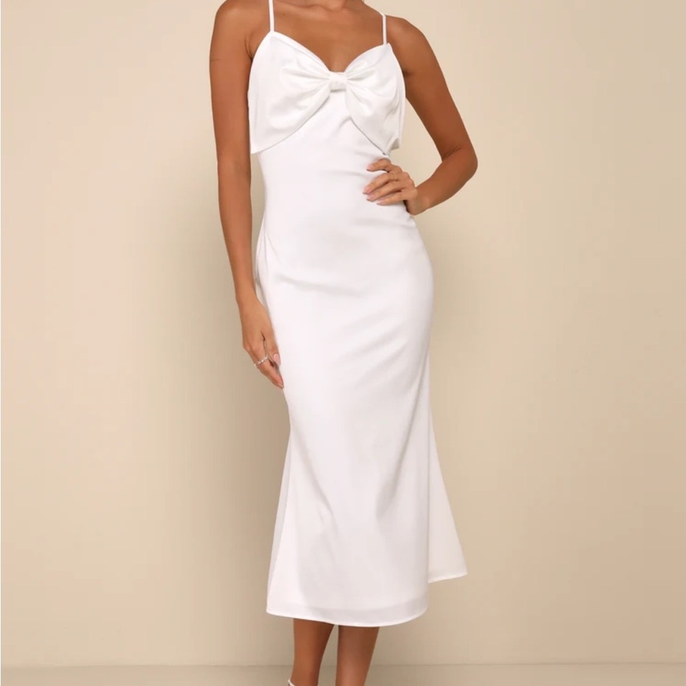 Lulu's White Midi Dress with Bow Bust (L)